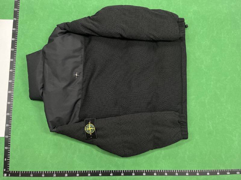 Stone Island Ribbed Zip-Up Sweater [23 styles]