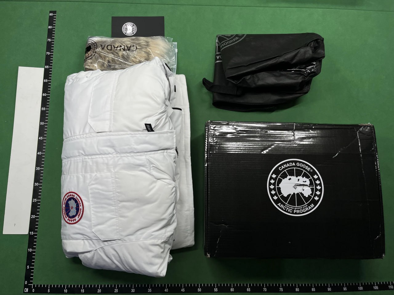 Burberry Check Hooded Puffer Jacket [4 styles]