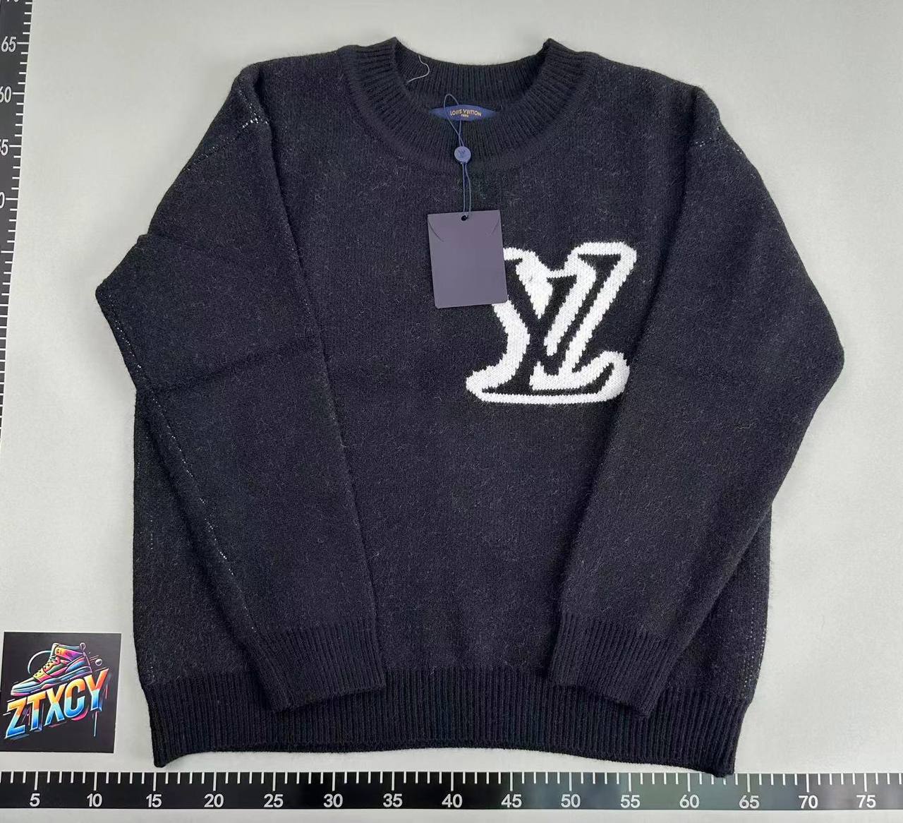 Louis Vuitton LV Monogram Knit Sweater [4 styles]