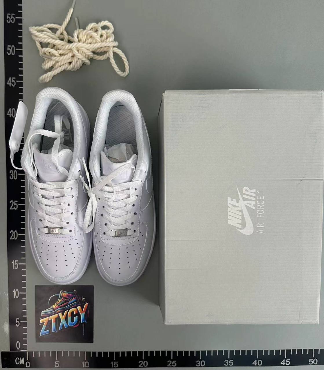 Nike Air Force 1 / New Balance 550 Sneakers [21 styles]