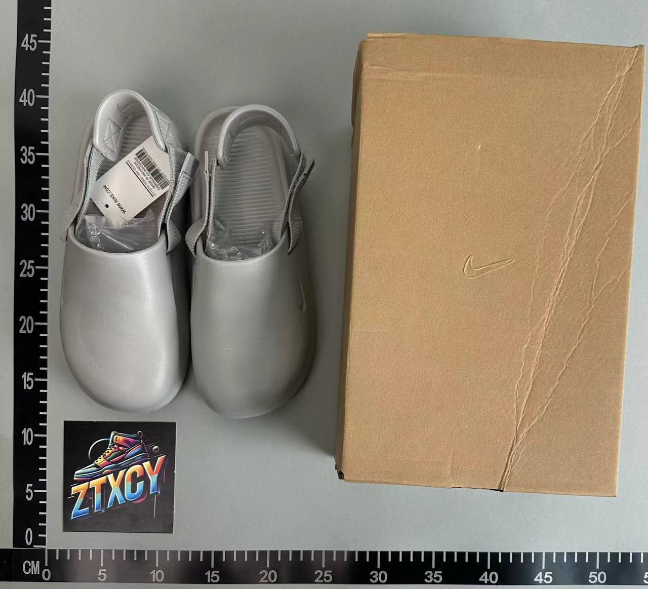 Nike Benassi Slide Sandals [10 styles]