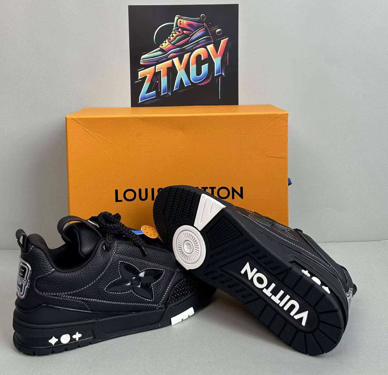 Louis Vuitton B22 Sneakers [26 styles]