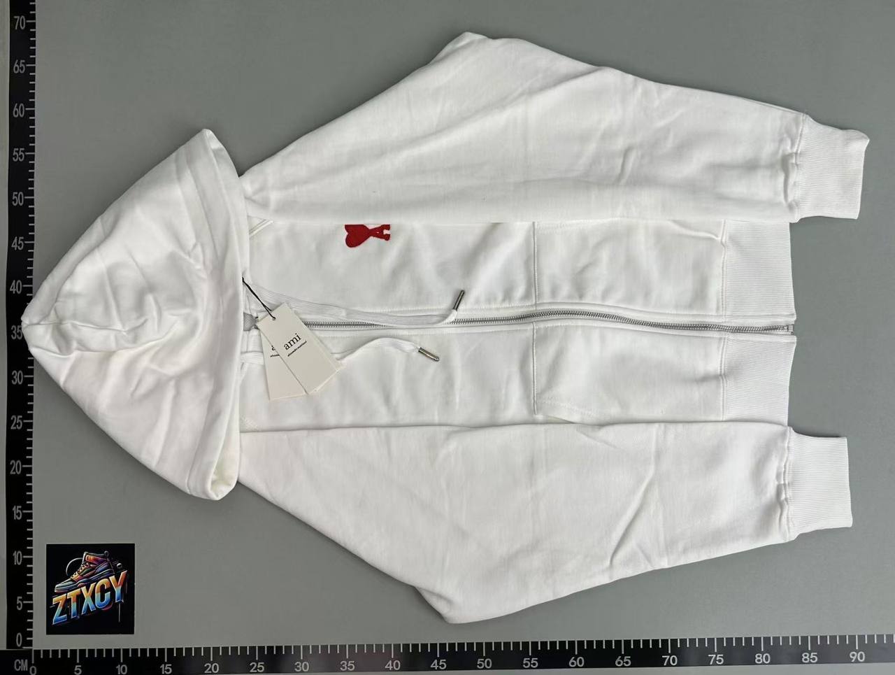 ami CUNINKON Hoodies [40 styles]