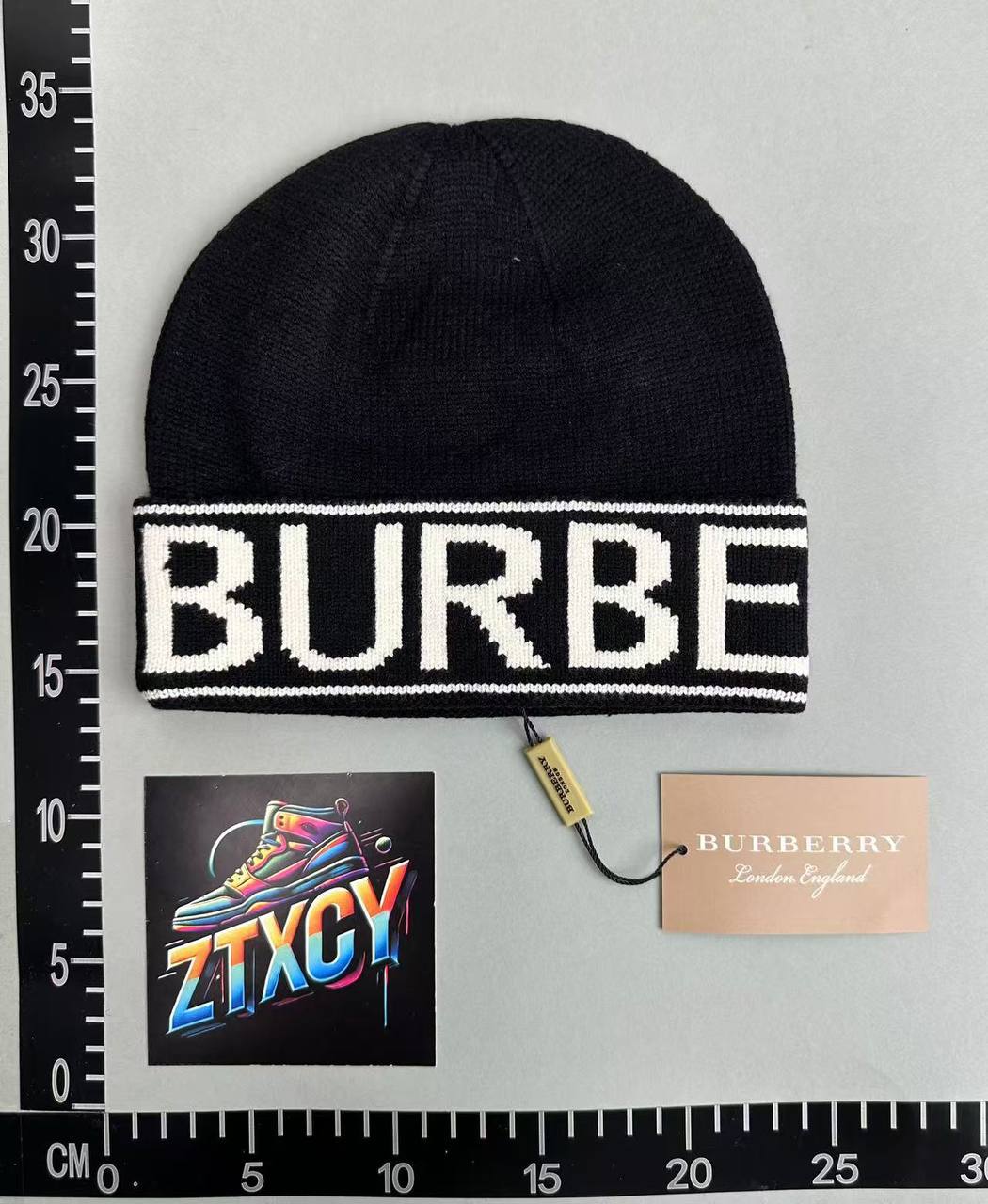 Burberry Logo Knit Beanie [5 styles]