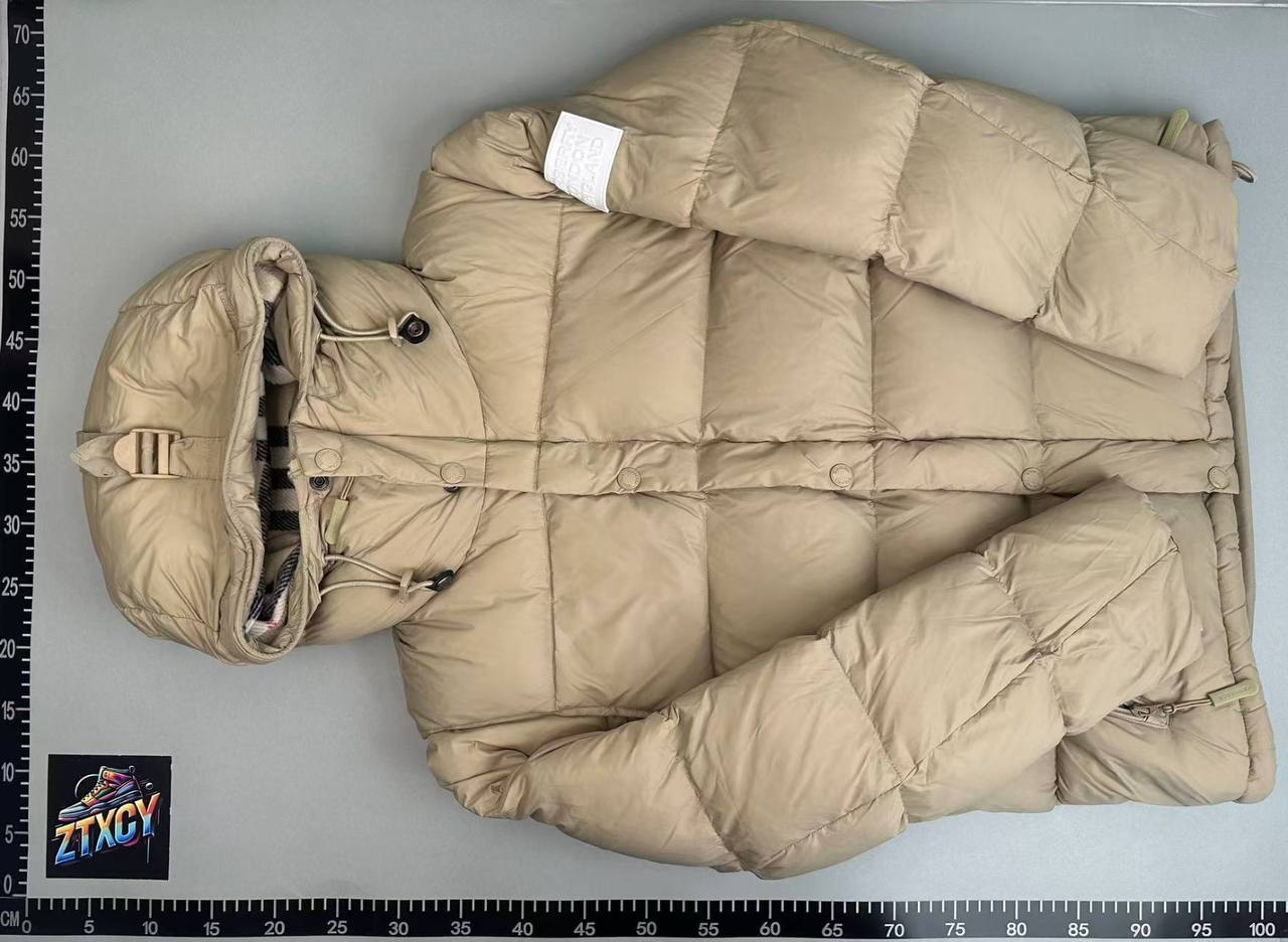 Burberry London England Puffer Jackets [4 styles]