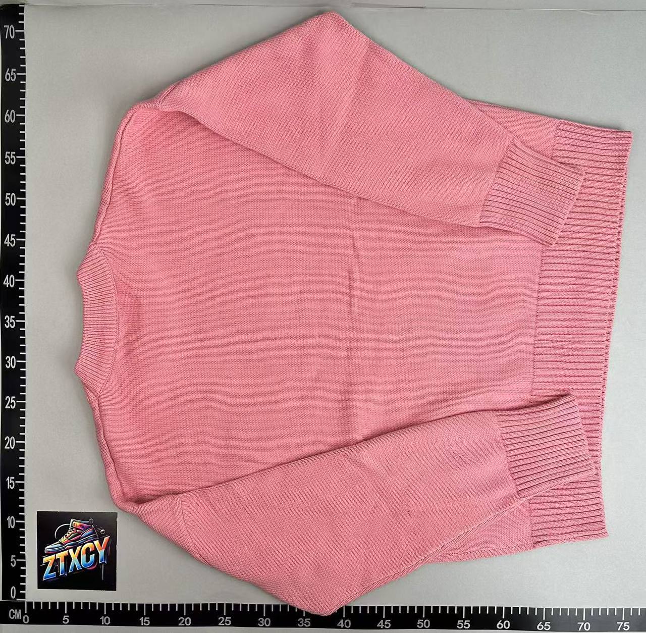 ami CUNINKON Heart Logo Sweater [40 styles]