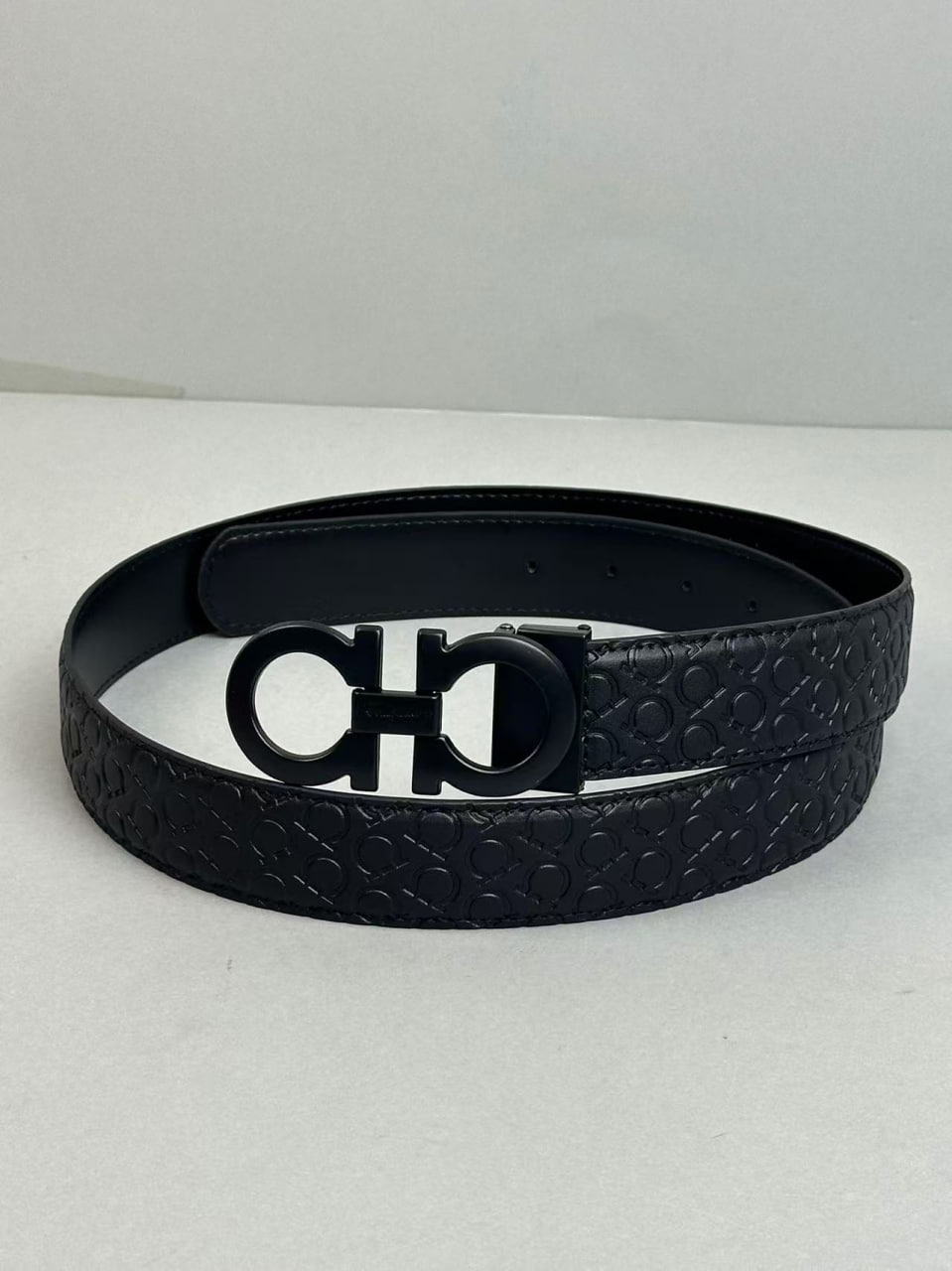 Salvatore Ferragamo Gancini Buckle Leather Belt [40 styles]