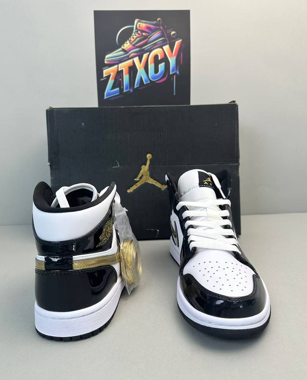 Nike Air Jordan 1 High OG Sneakers [24 styles]