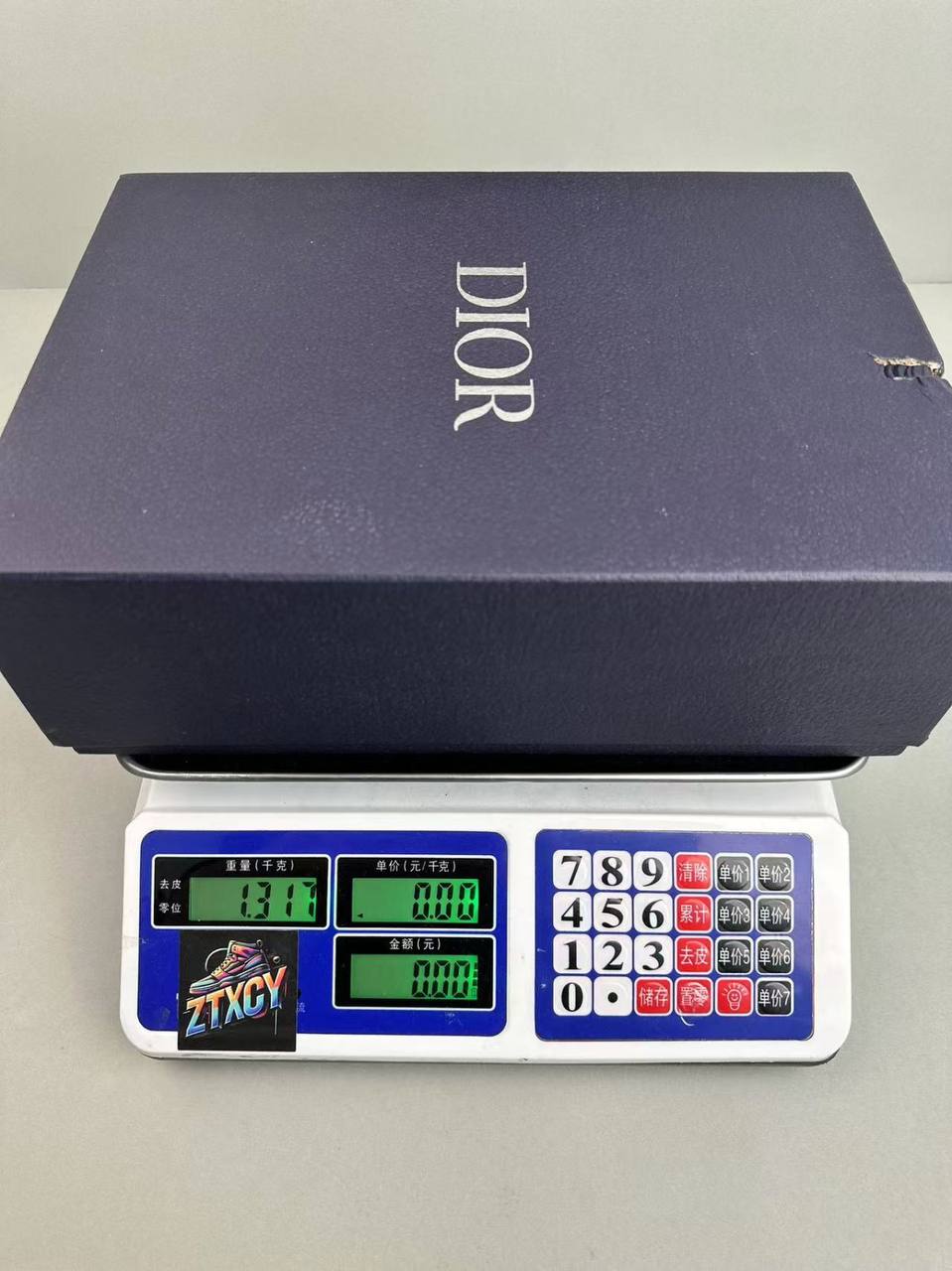 Dior B22 Sneakers [17 styles]