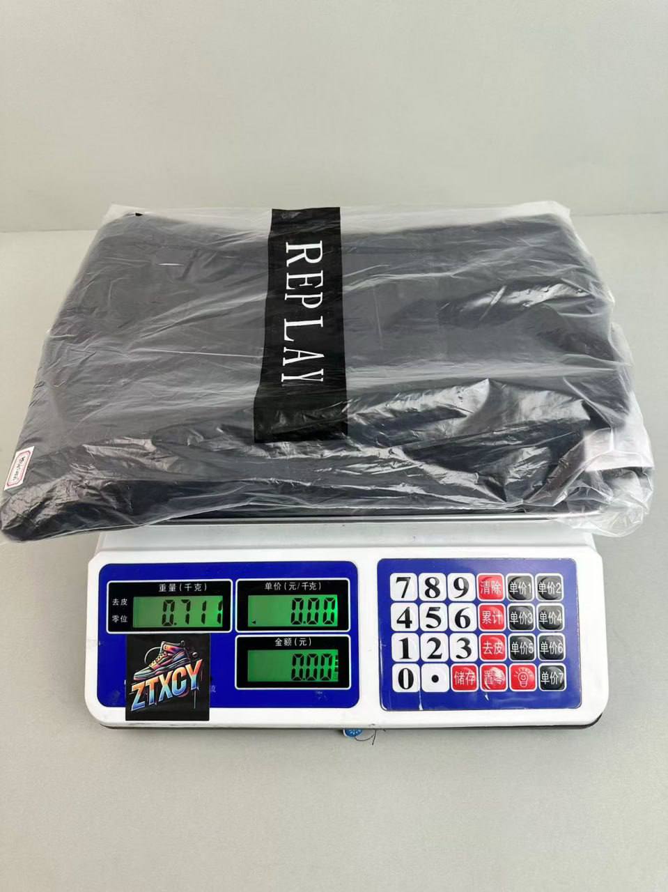 REPLAY Hyperflex White Weft Edition Jeans [9 styles]