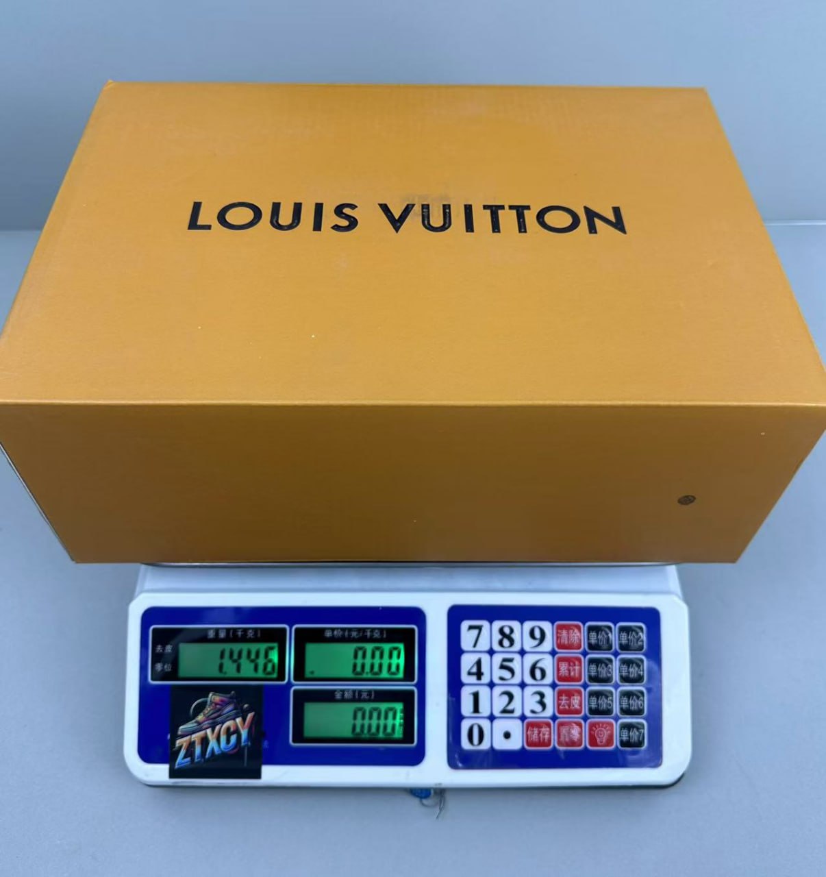 Louis Vuitton B22 Sneakers [26 styles]