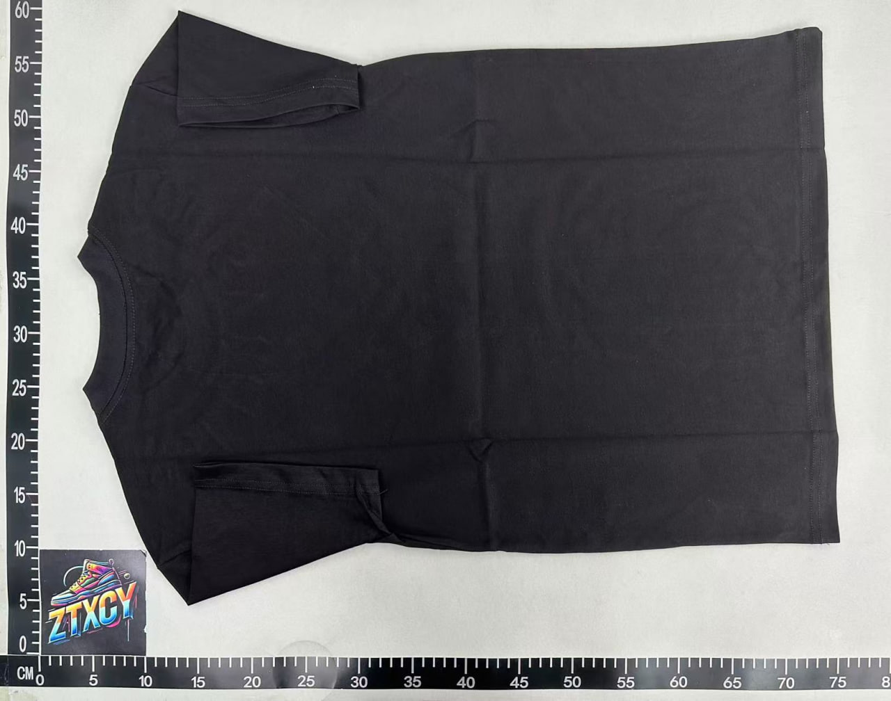 Louis Vuitton Logo T-Shirt [2 styles]