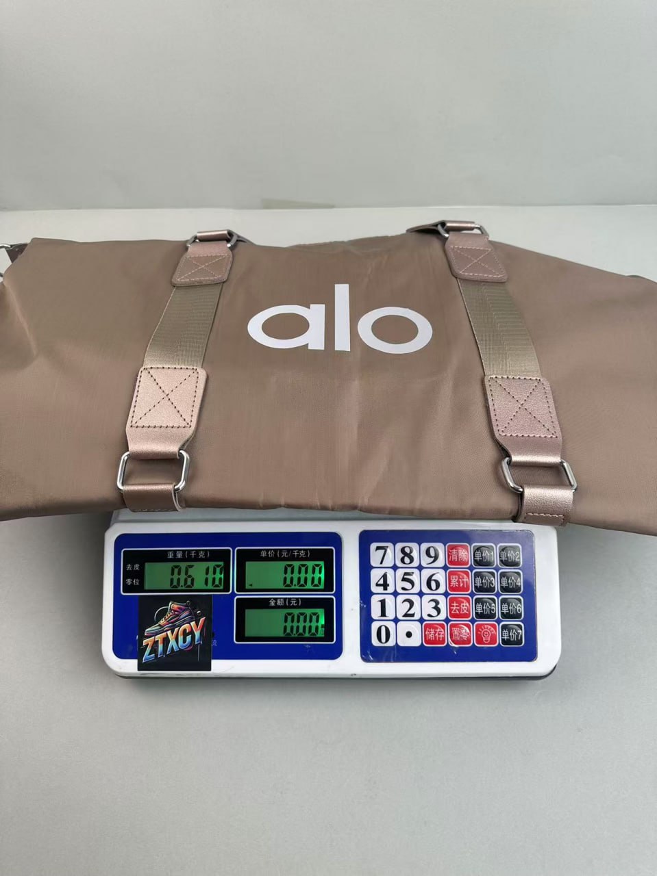 alo Duffel Bag [5 styles]