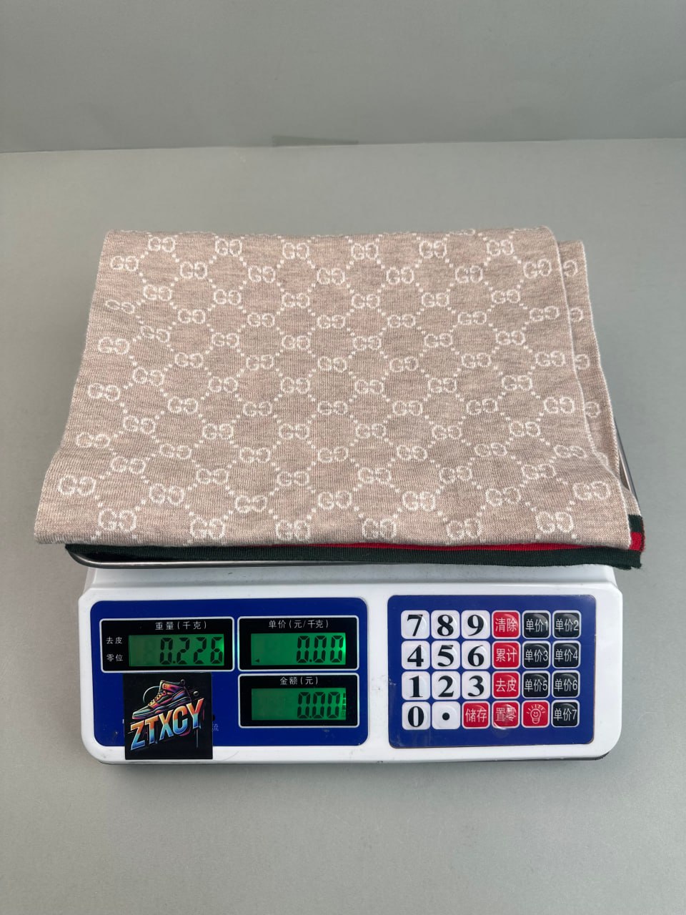 Gucci GG Supreme Scarf [2 styles]