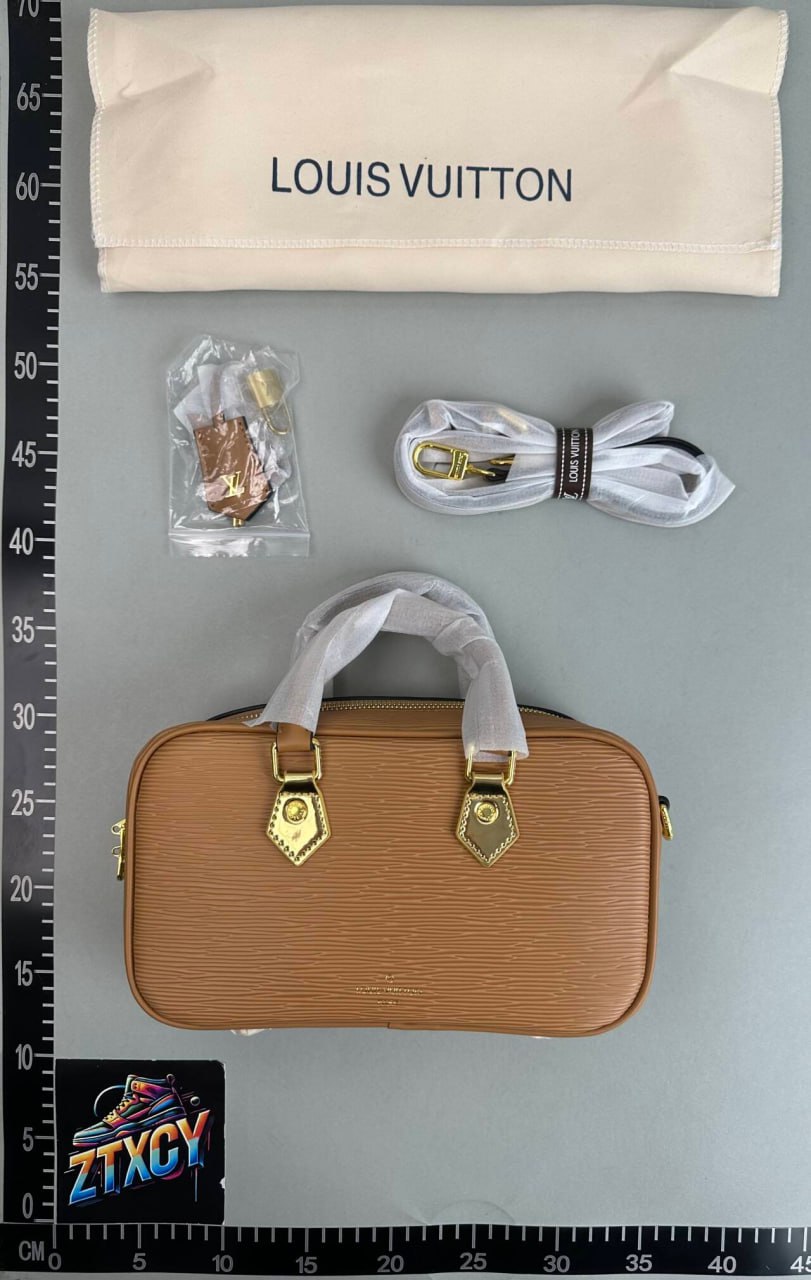 Louis Vuitton Boite Chapeau Souple Handbags [12 styles]