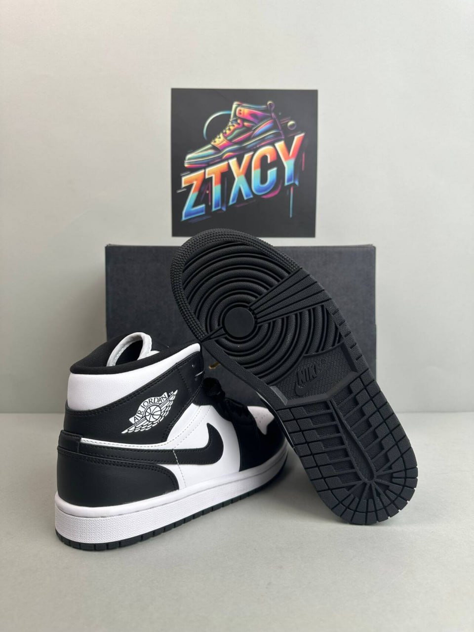 Nike Air Jordan 1 Mid Sneakers [29 styles]