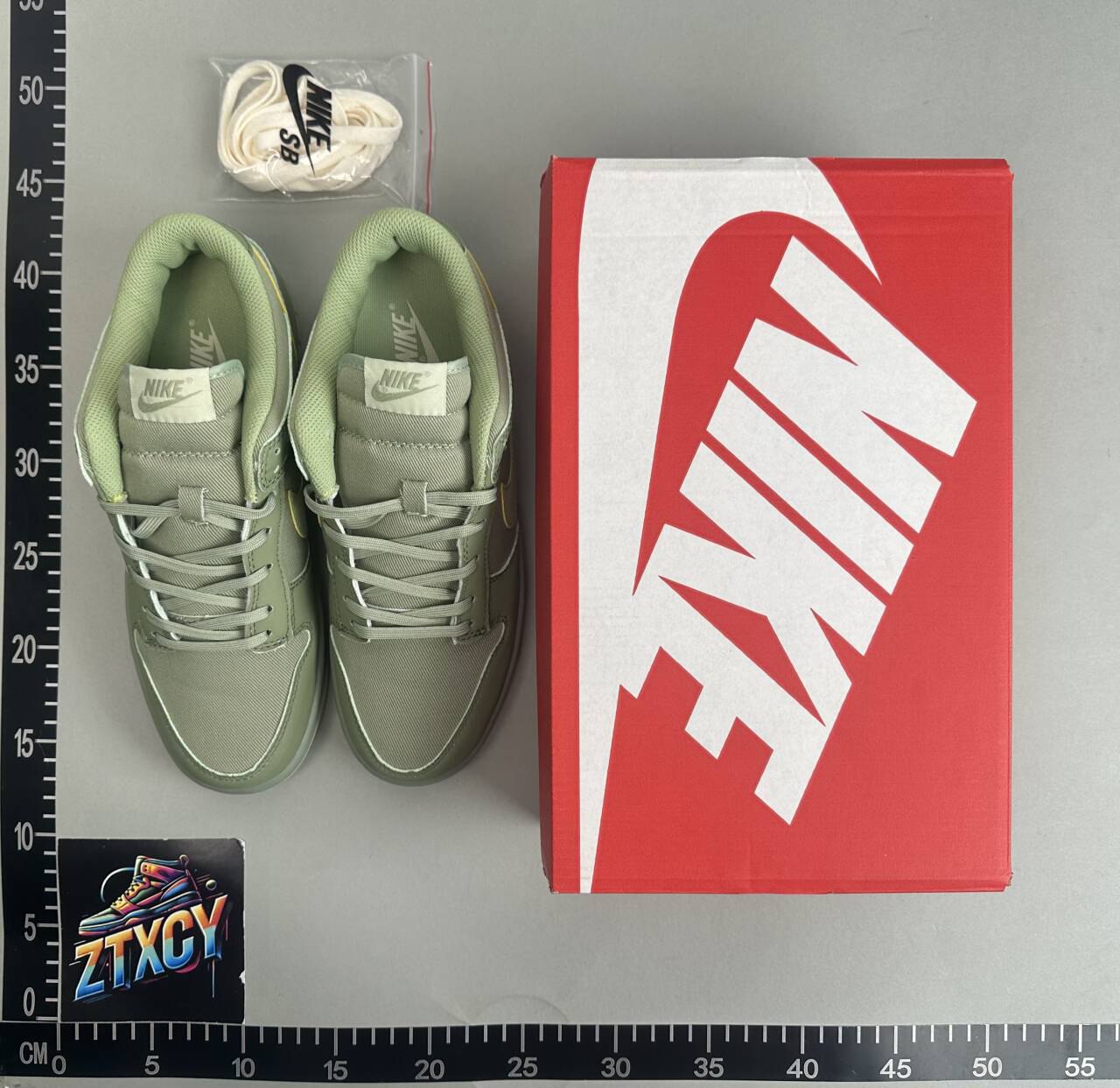 Nike Dunk Low Sneakers [30 styles]