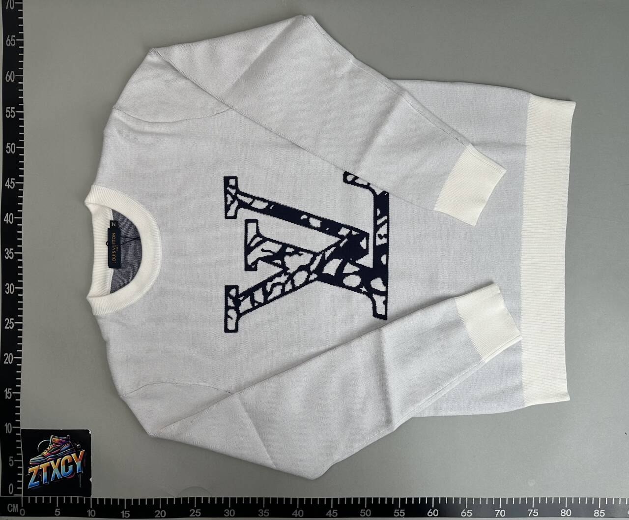 Louis Vuitton Monogram Knit Sweaters [21 styles]