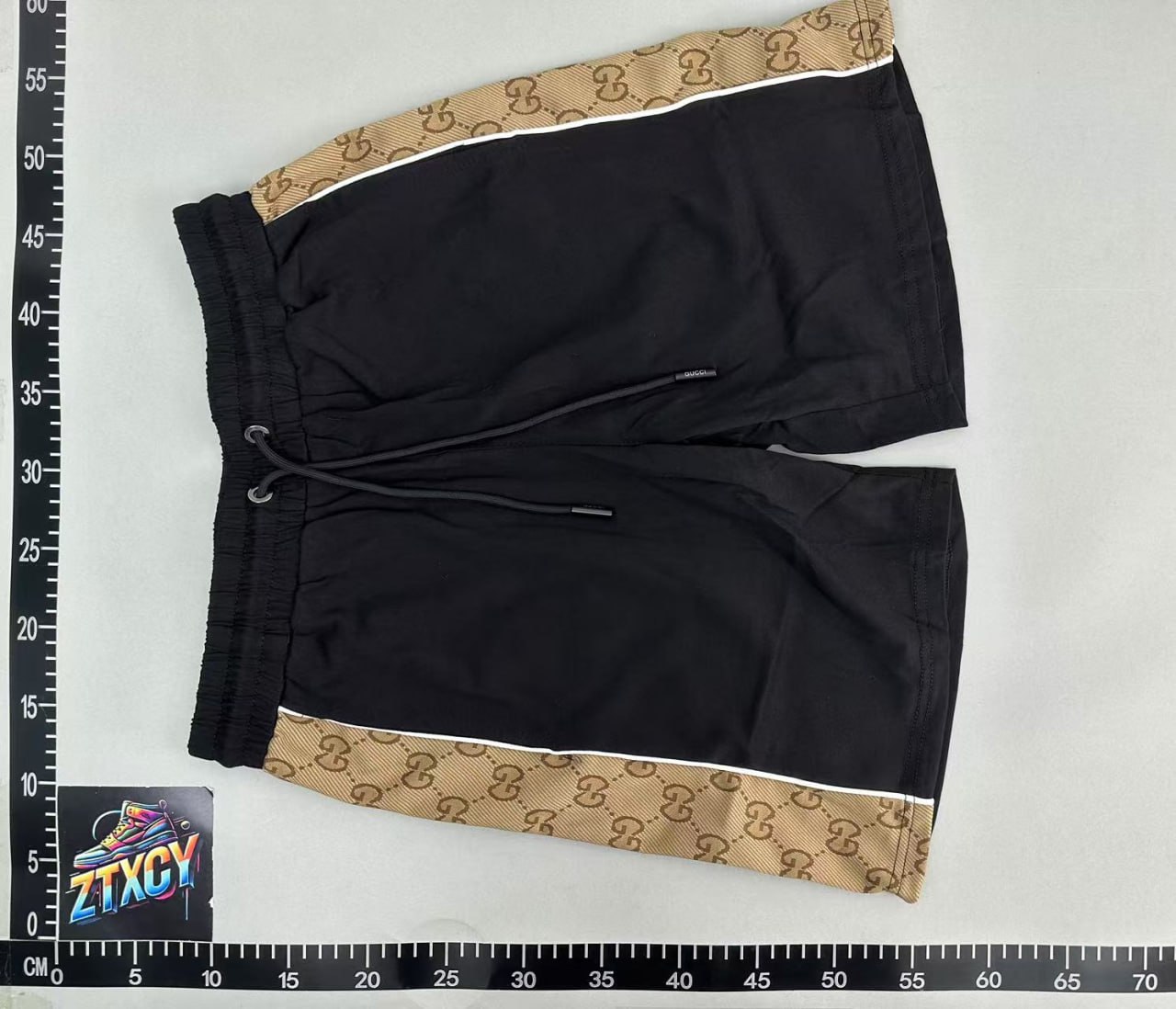 Gucci GG Supreme T-Shirt/Shorts