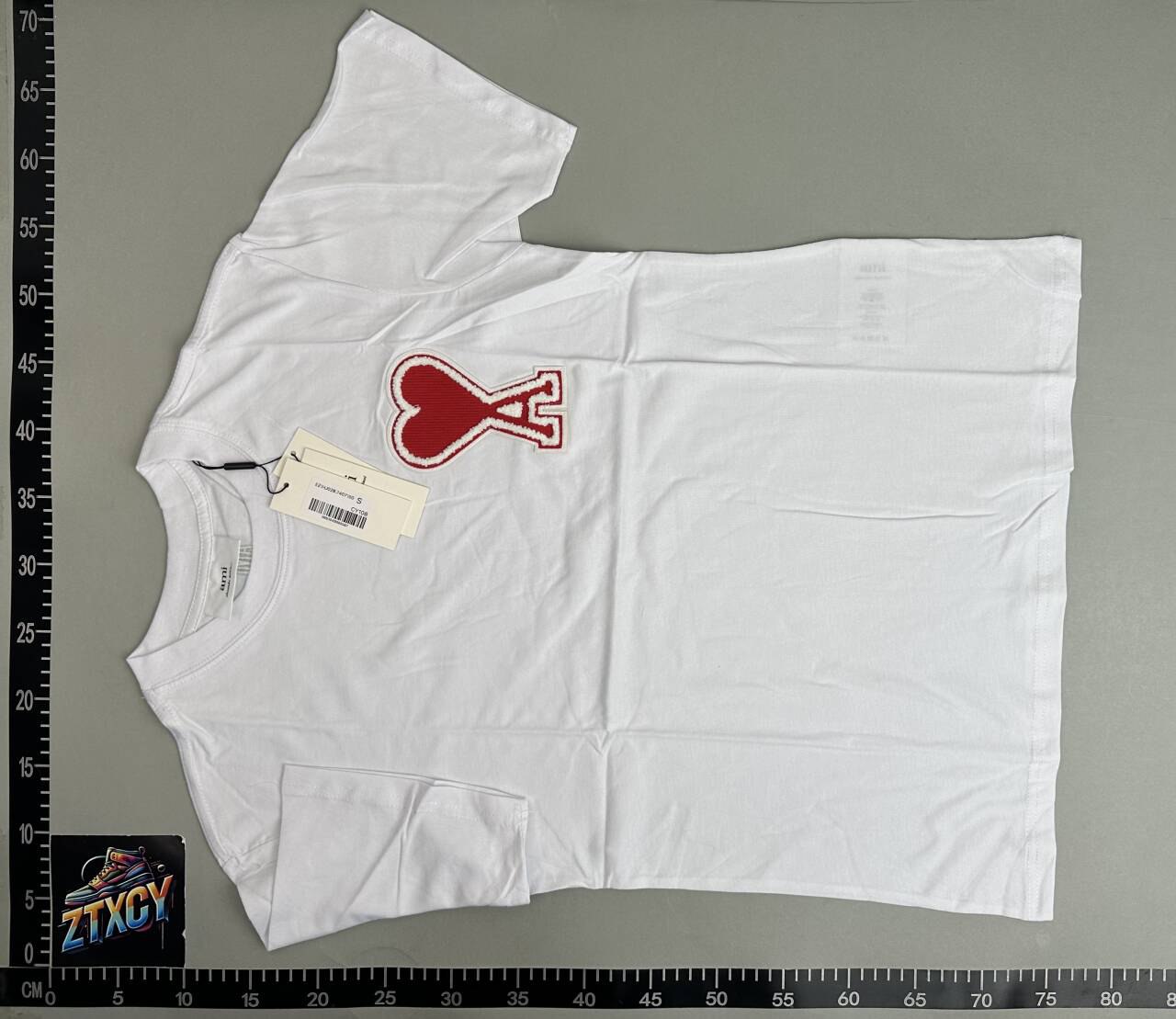 Ami de Coeur T-Shirt [17 styles]