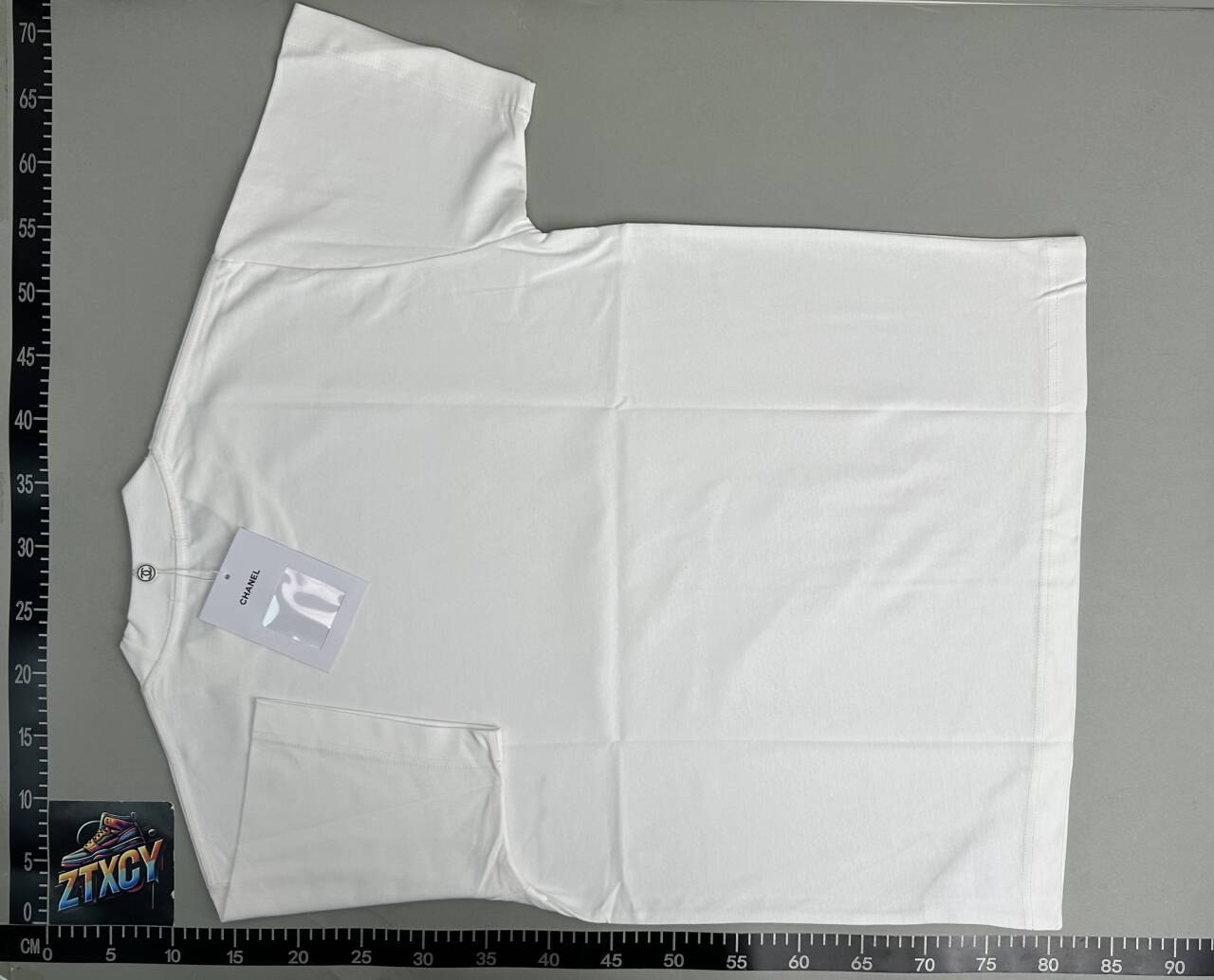 Chanel CC Logo T-Shirt [24 styles]