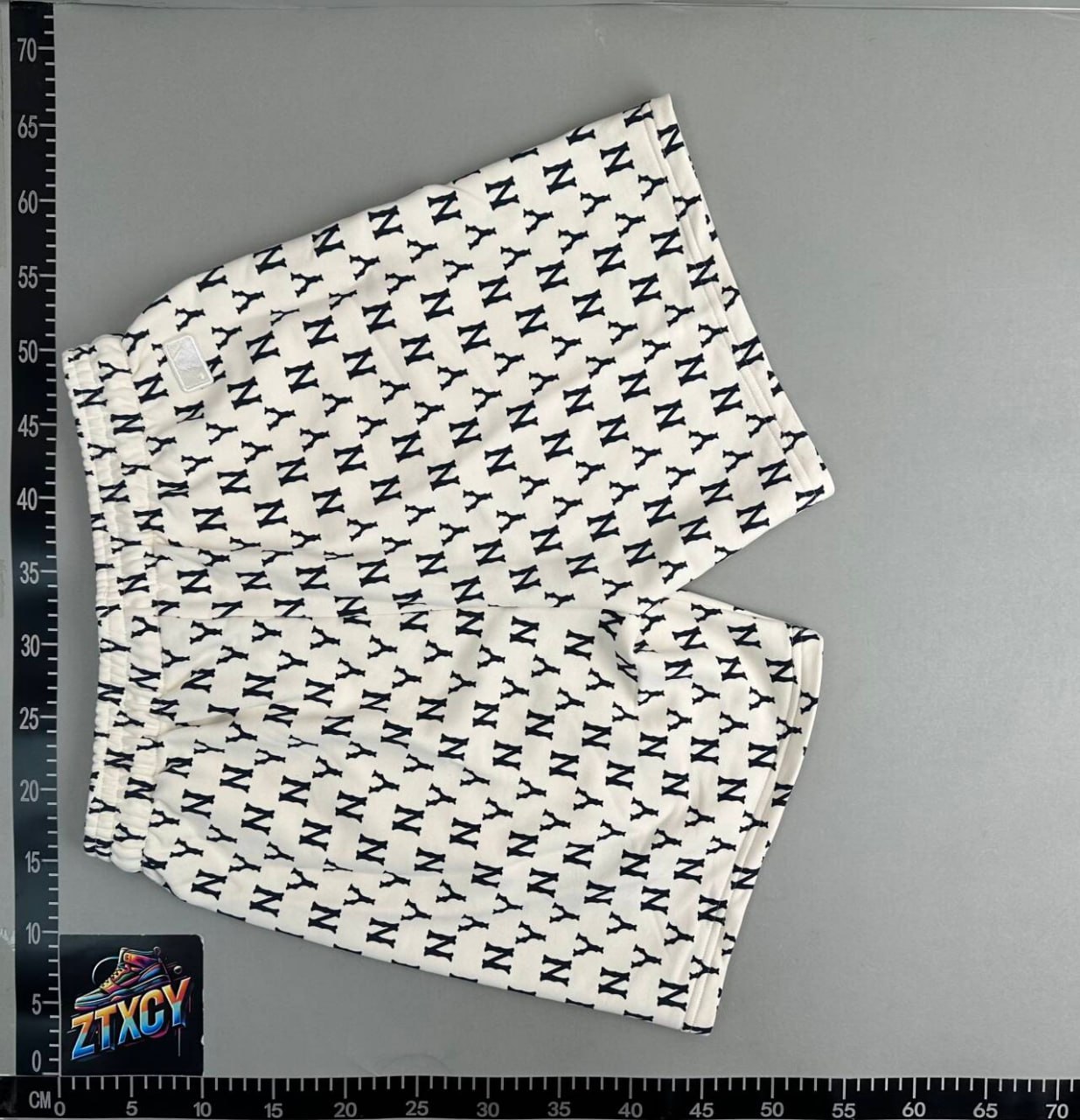 New York Yankees All-Over Logo Shorts [8 styles]