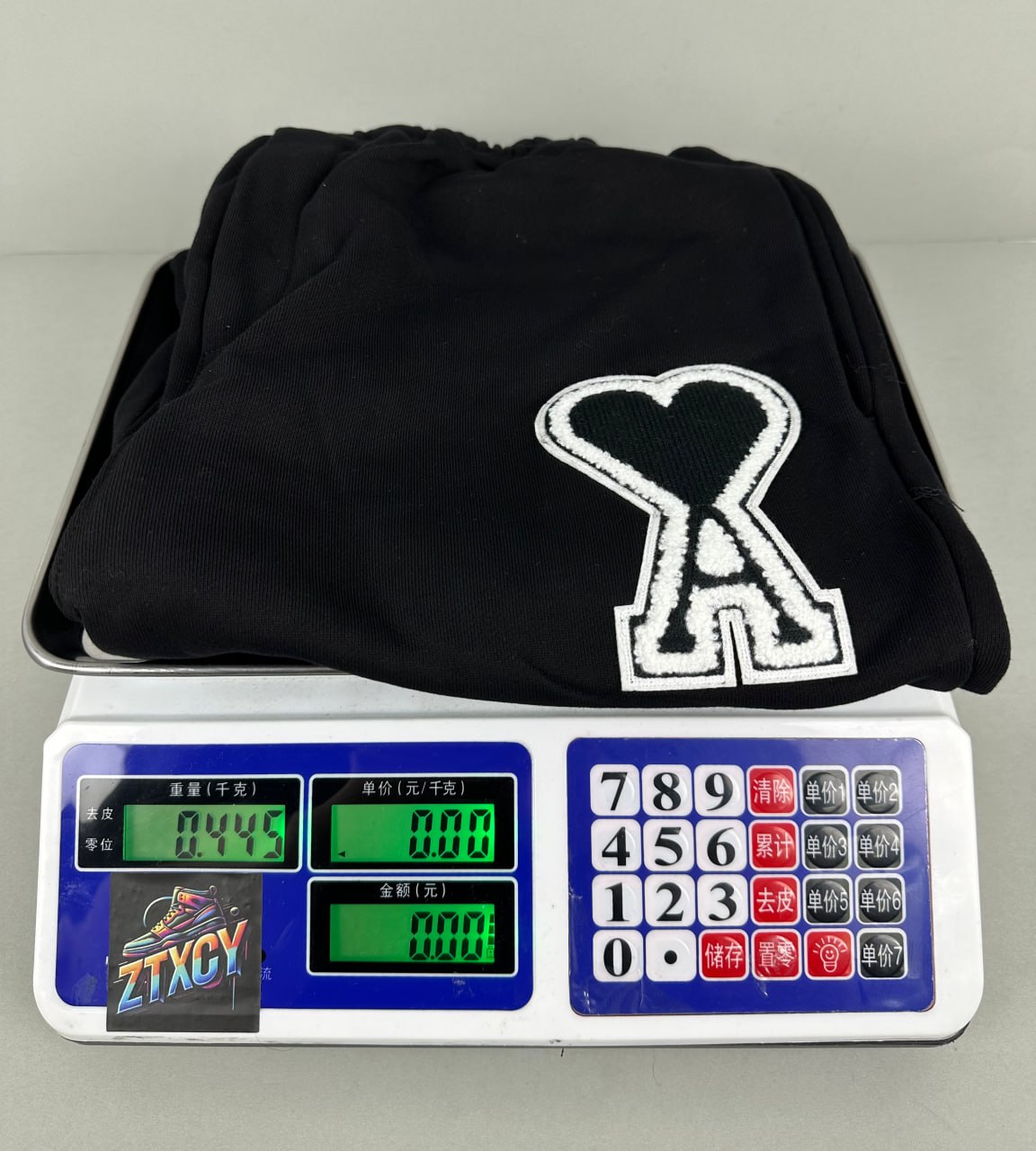 Ami Paris Heart A Shorts [28 styles]