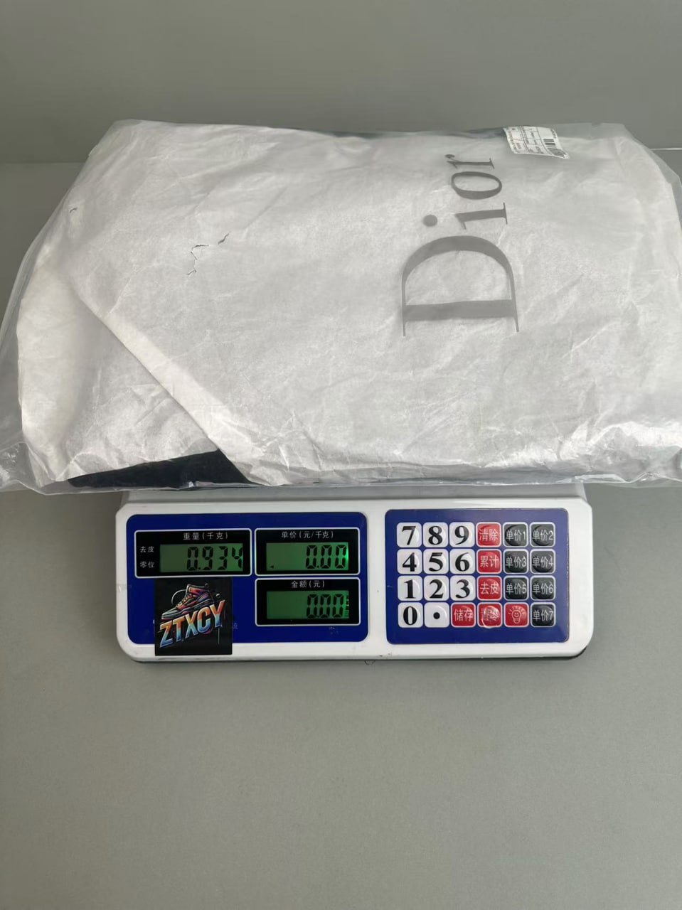 Louis Vuitton LV Iconic Hoodie [4 styles]