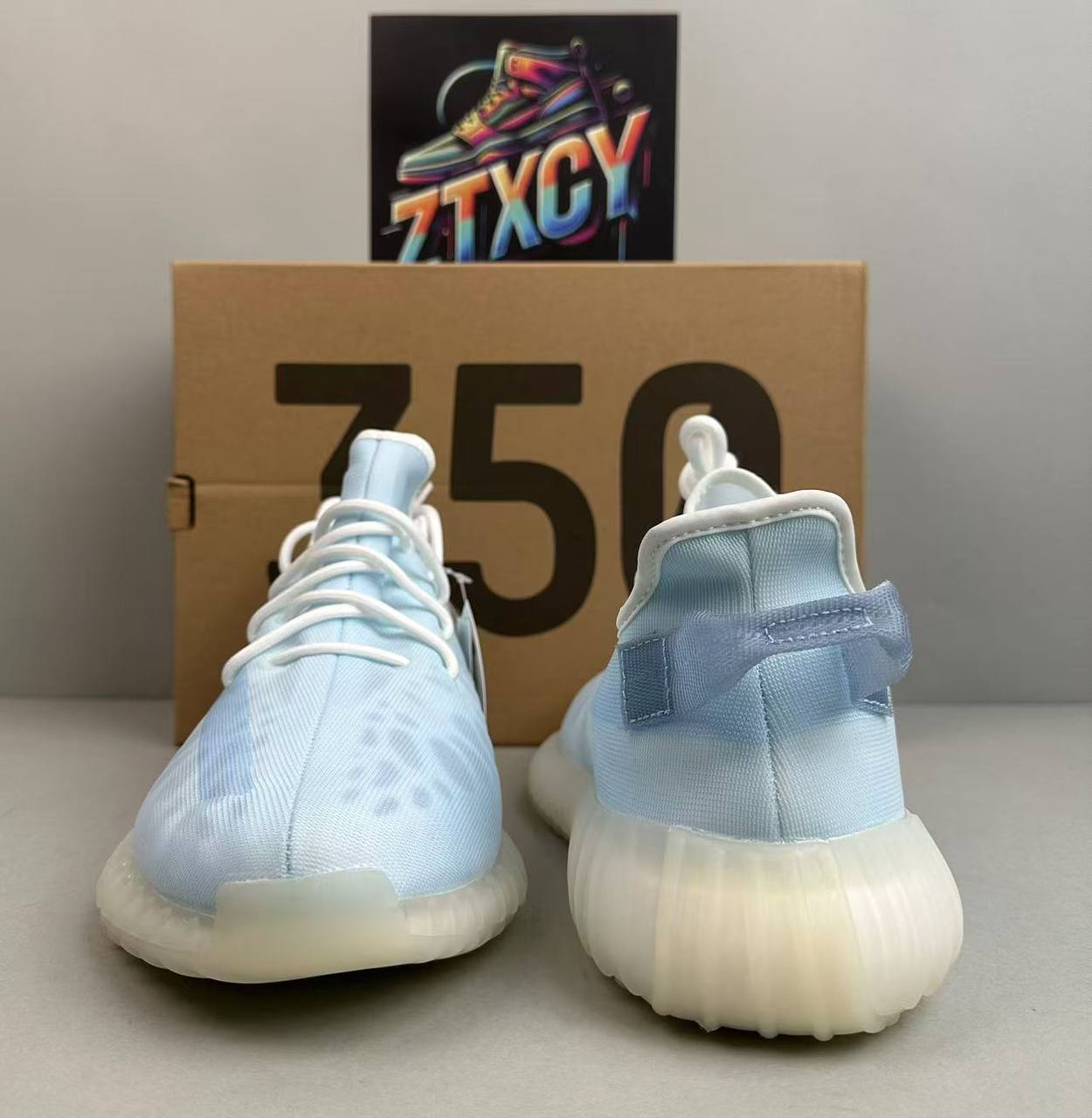 Adidas Yeezy Boost 350 V2 Sneakers [27 styles]