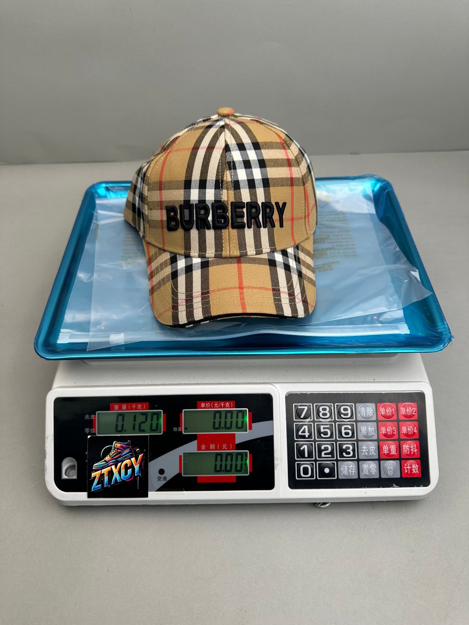 Burberry Vintage Check Baseball Cap [18 styles]