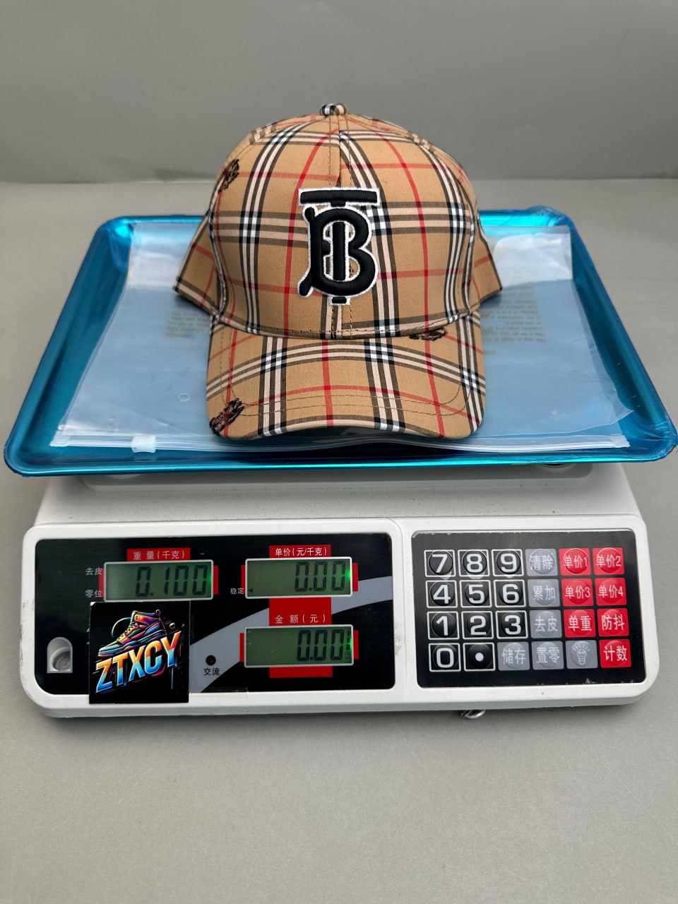 Burberry Vintage Check Baseball Cap [18 styles]