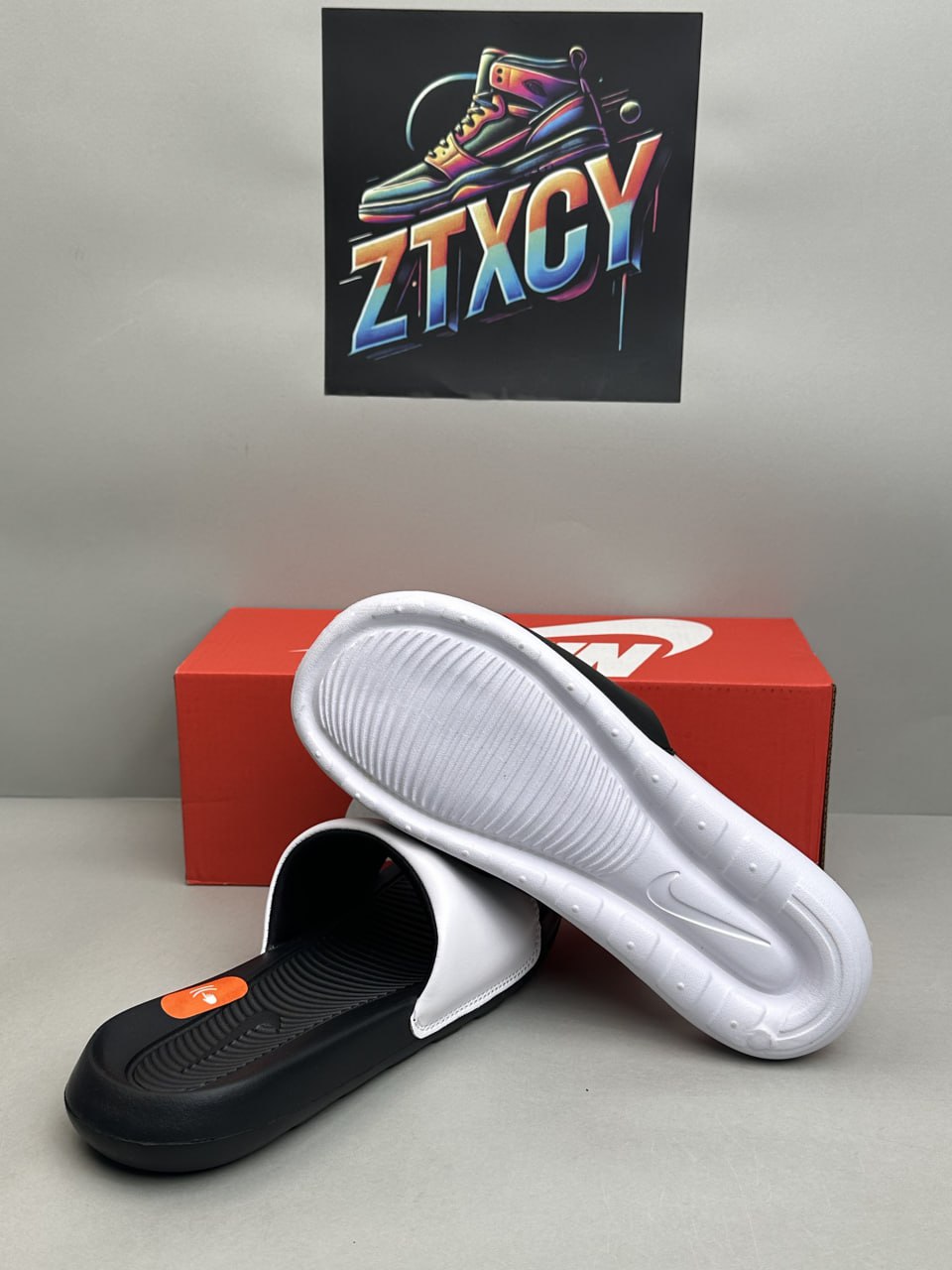 Nike Benassi JDI Slides [12 styles]