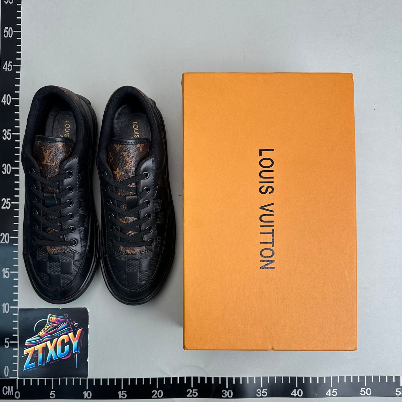 Louis Vuitton棋盘格帆布运动鞋 [10 styles]