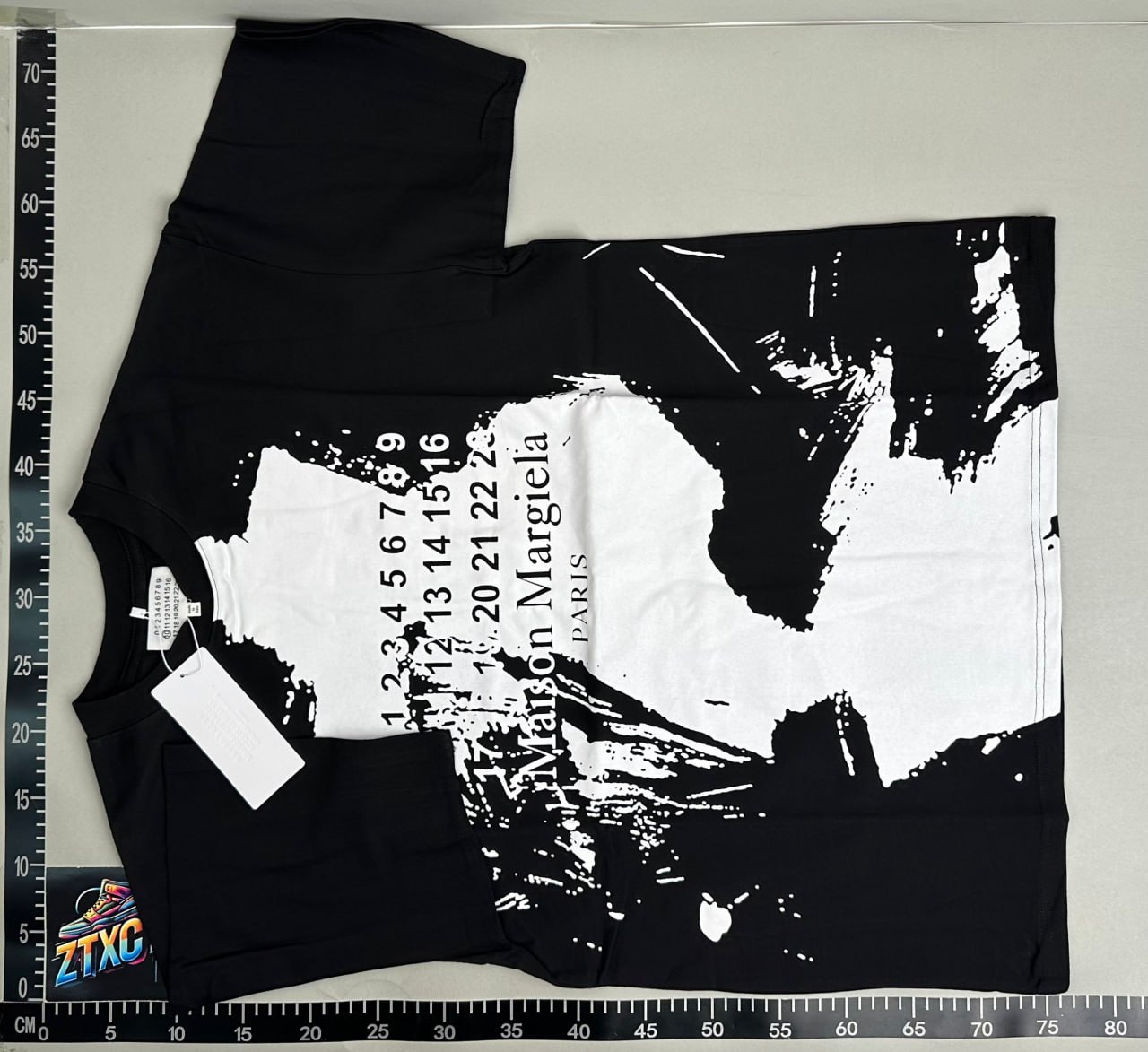 Maison Margiela Calendar Print T-Shirts [40 styles]