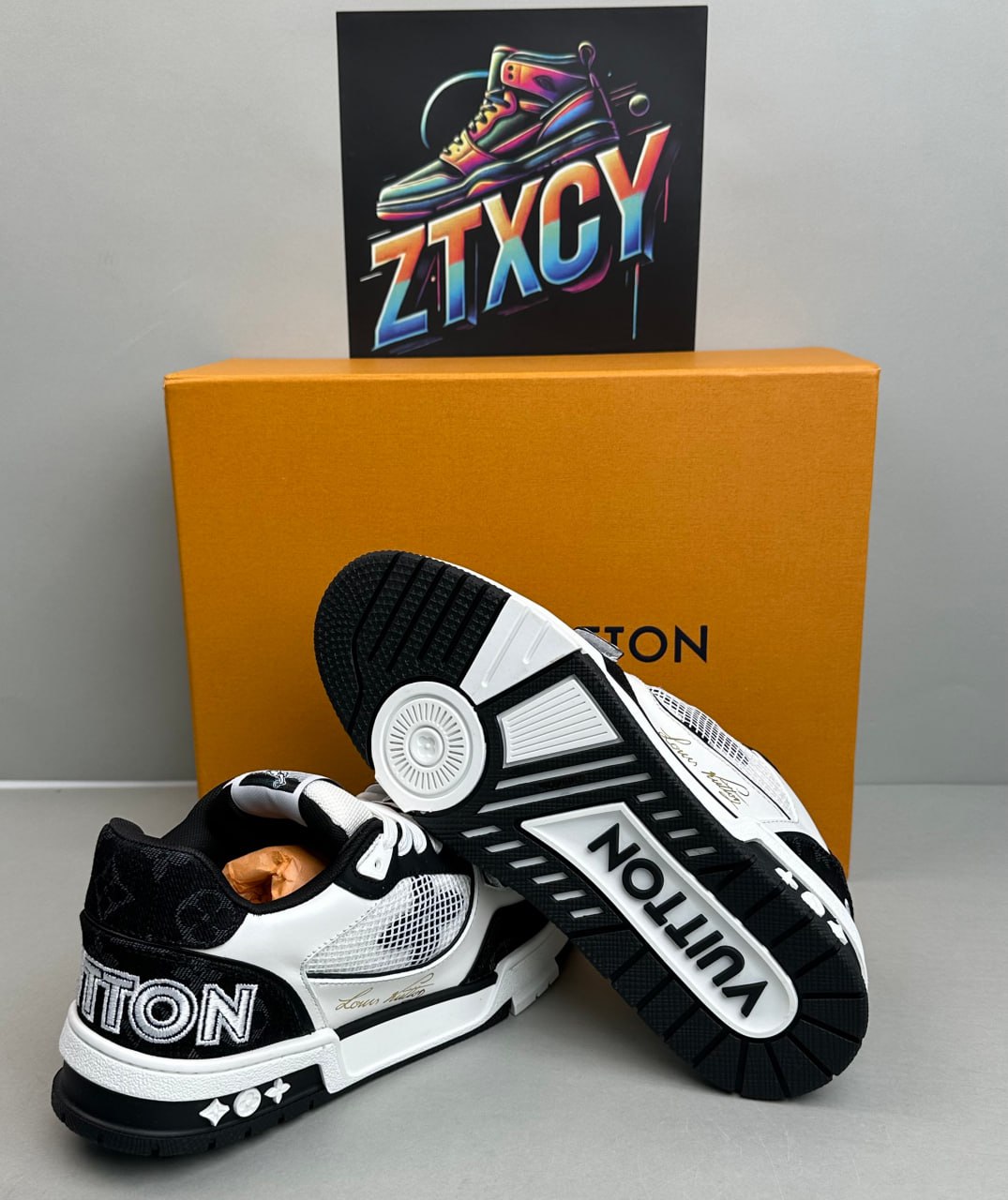 Louis Vuitton B22 Sneakers [17 styles]