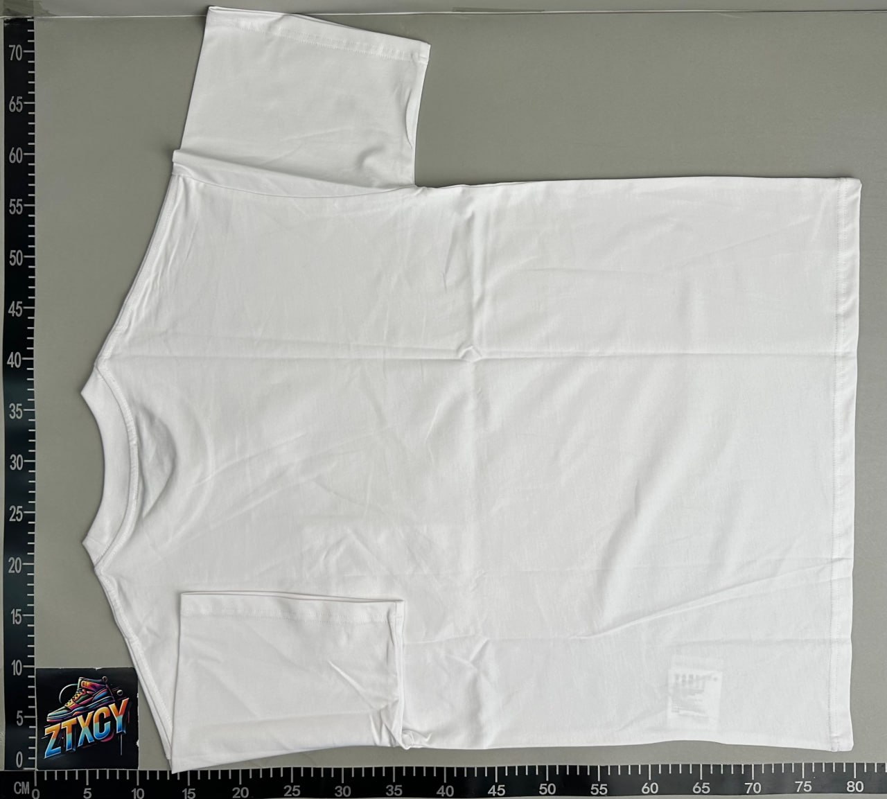 Prada Logo T-Shirt [39 styles]