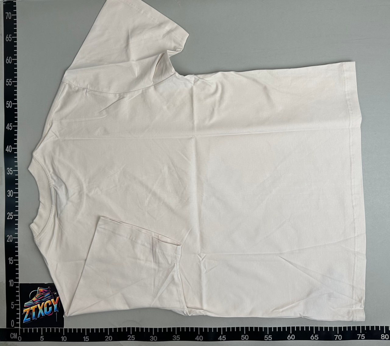 Balenciaga T-Shirt [14 styles]