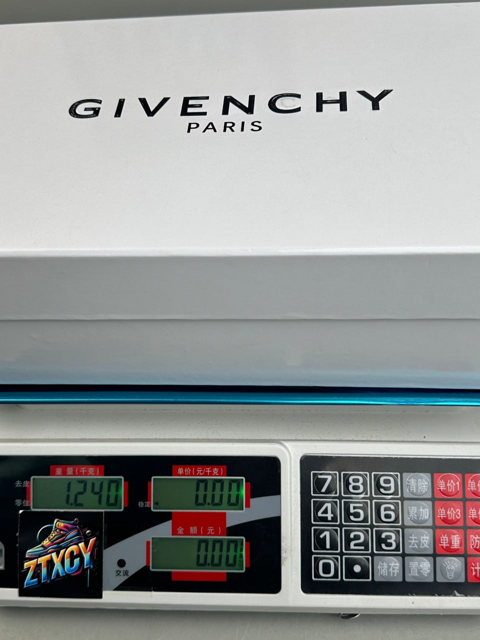 Givenchy B22 Sneakers [4 styles]