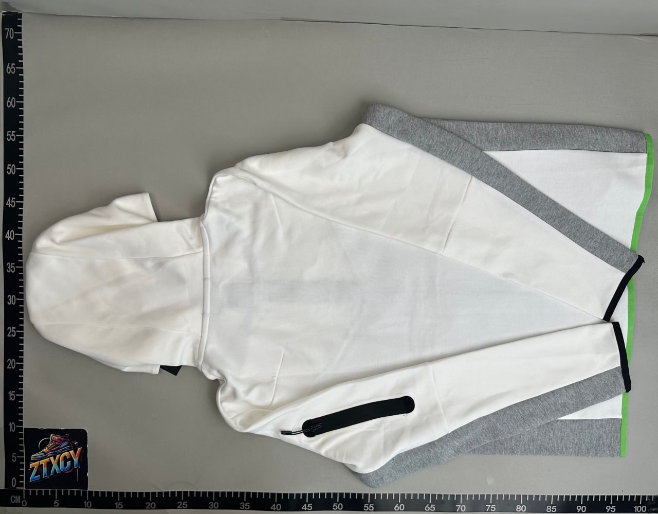 Unbranded Hooded Softshell Jackets [26 styles]