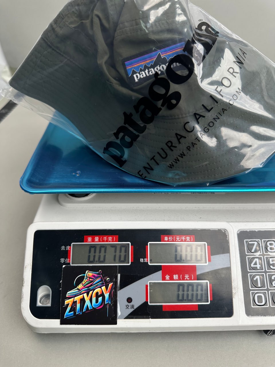 Patagonia P-6 Logo Bucket Hat [5 styles]