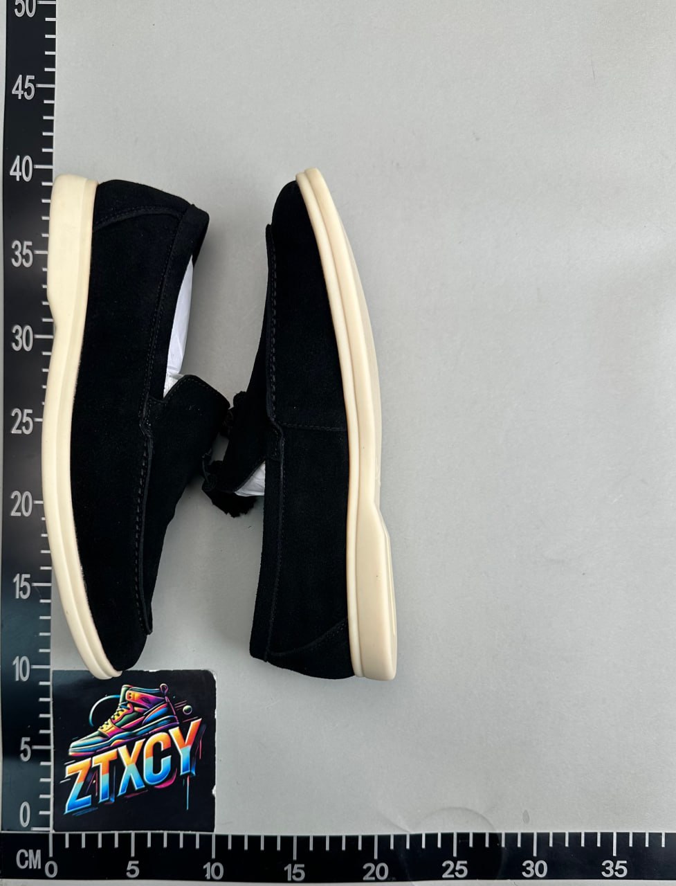 Tassel Loafers [22 styles]