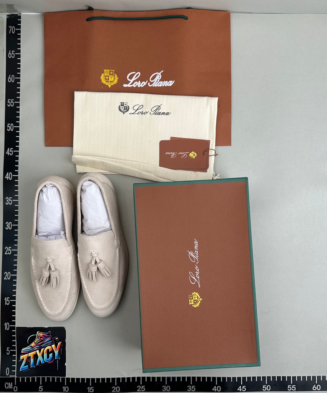 Tassel Loafers [22 styles]