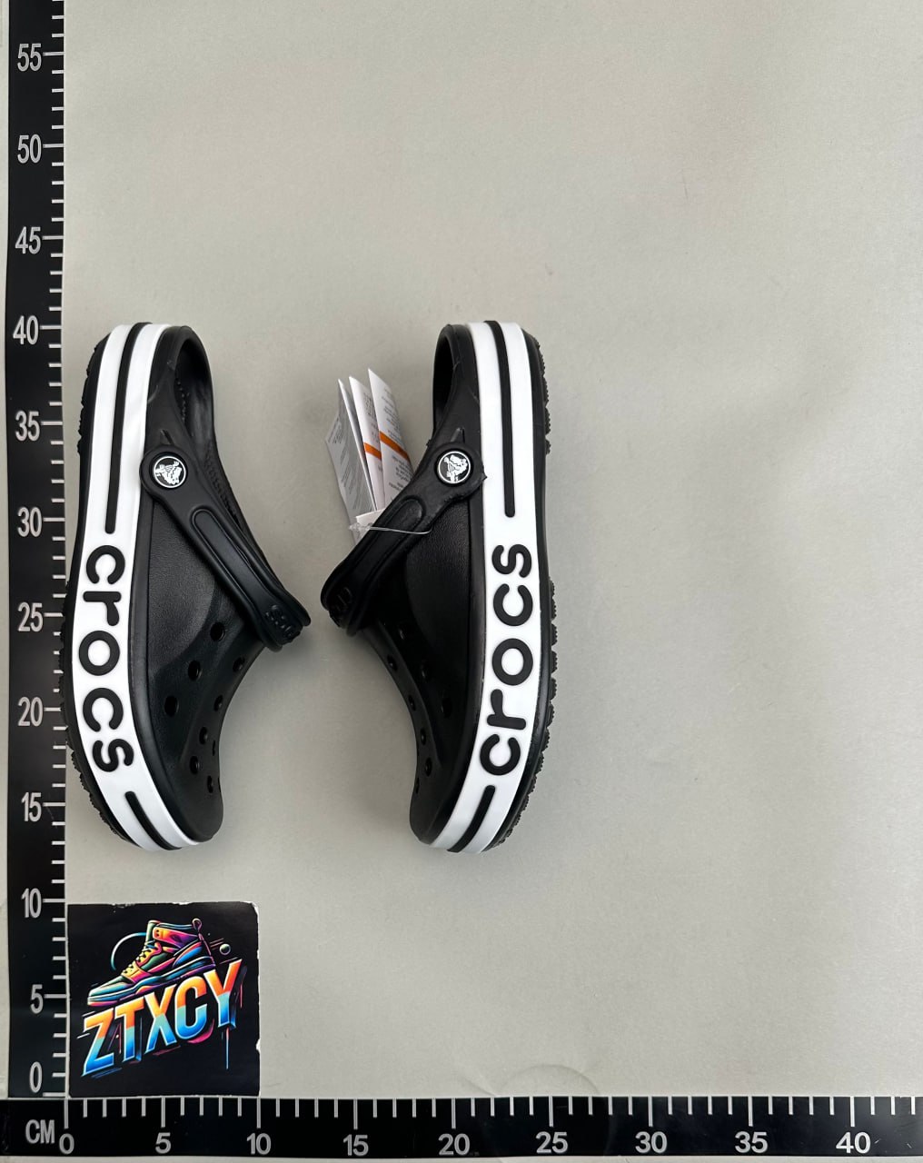 Crocs Classic Clogs [21 styles]