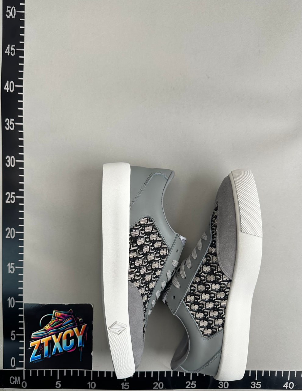 Dior B22 Sneakers [16 styles]