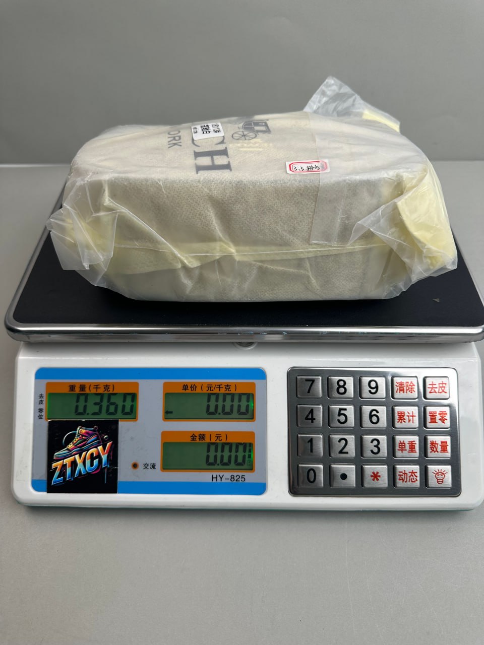 Coach Signature Hobo Bag [12 styles]