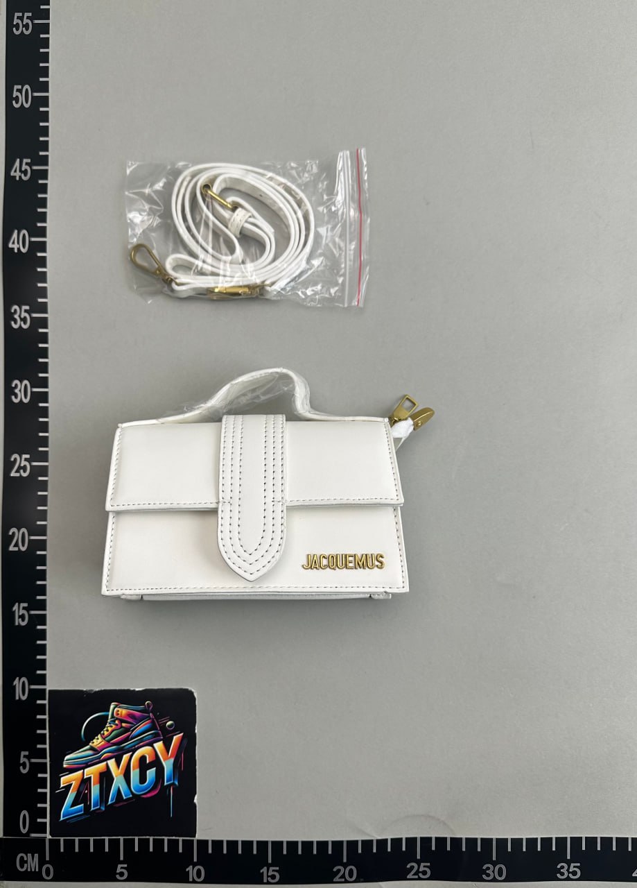 JACQUEMUS [Model Name Not Visibly Specified] Crossbody Bag [10 styles]