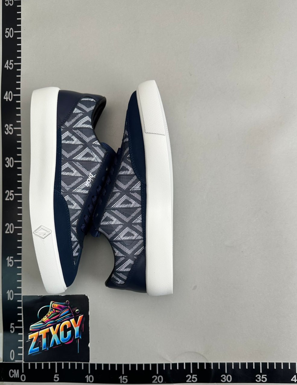 Dior B22 Sneakers [16 styles]