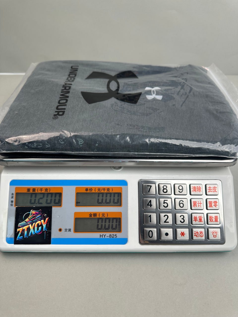 Under Armour Sleeveless Hoodie [6 styles]