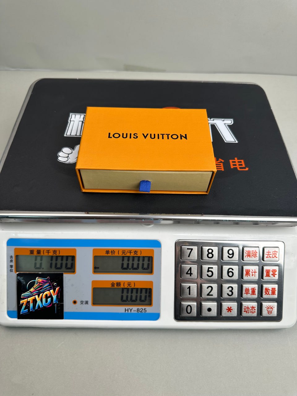 Louis Vuitton Bracelets [5 styles]