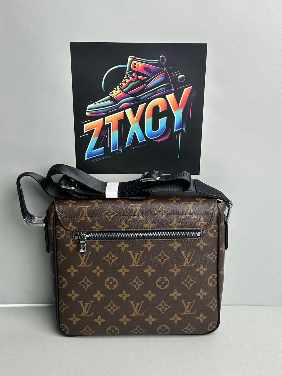 Louis Vuitton Damier Graphite & Monogram Canvas Messenger Bag [2 styles]